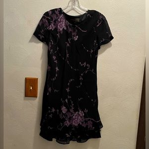 Donna Ricco New York Pullover Dress, Black w/Purple Floral Pattern, Sz 4 Petite.